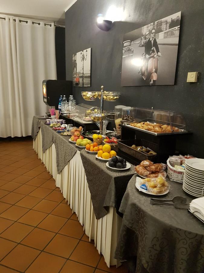 Nuovo Hotel Виджевано Экстерьер фото